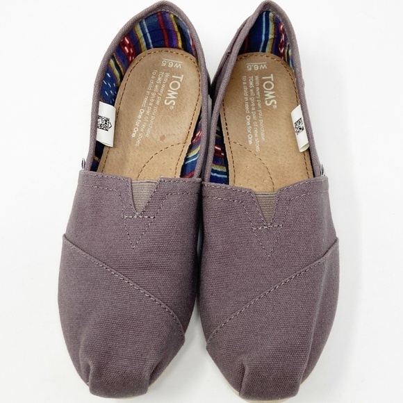 TOMS | Classic Canvas Slip Ons in Ash Grey - Picture 9 of 14